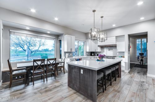 22034 55th St, Phoenix AZ  85054-7150 exterior