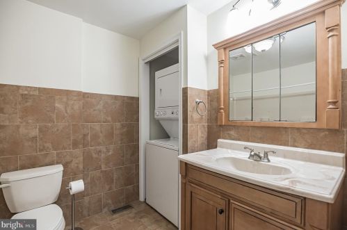 1524 Iseminger St, Philadelphia PA  19147-6216 exterior