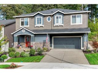 14877 Trevor Ln, Portland, OR 97224-3891