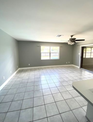 1117 Airoso Blvd, Fort Pierce FL  34983-2552 exterior