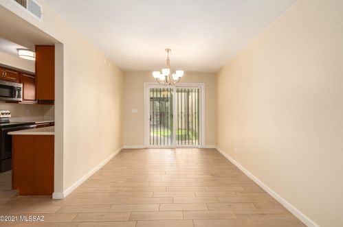 6370 Orange Tree Dr, Tucson AZ 85704-3955 exterior