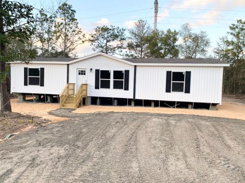 158 Violet Ln, Defuniak Springs FL 32433-6413 exterior