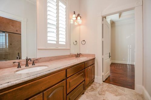 5450 Honea Egypt Rd, Montgomery TX 77316-9483 exterior