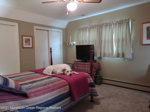 2340 Cardinal Dr, Point Pleasant Beach NJ 08742-4810 exterior