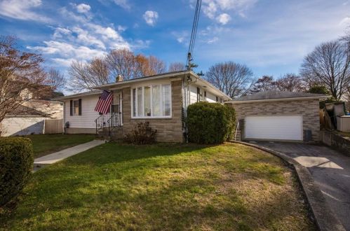 55 Paolino St, Providence, RI 02919-5421