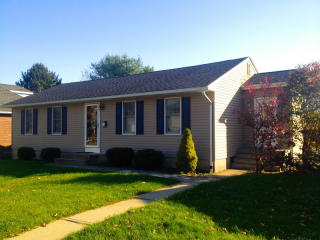 876 Sampson Ave, Delaware Park, NJ 08865-4442