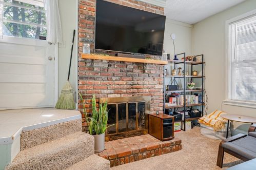 720 Mifflin Ave, Pittsburgh PA 15221-3438 exterior