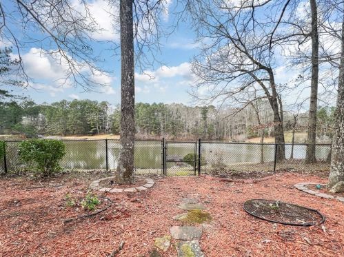 4258 Rocky Ledge Way, Lithonia GA  30039-3984 exterior