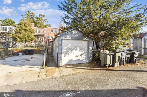 40 Hamilton St, Washington DC 20011-6313 exterior