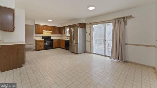 539 Fruit Farm Rd, Limerick PA 19468-3203 exterior