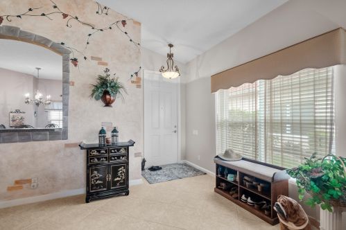 324 Breezy Point Loop, Fort Pierce FL  34986-2669 exterior