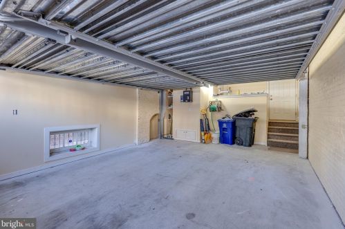 2101 Delancey St, Philadelphia PA 19103-6408 exterior