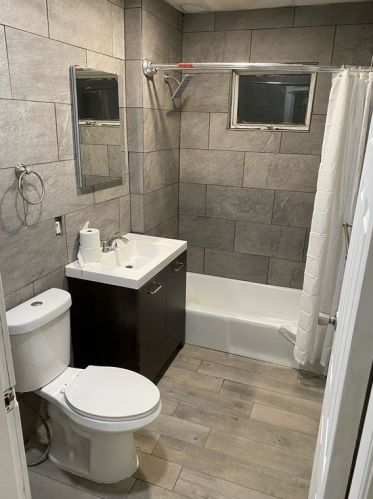 9 Orient St, Worcester MA 01604-2951 exterior