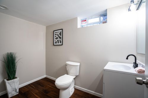 3304 Norwich Ave, Milwaukee WI  53235-4724 exterior