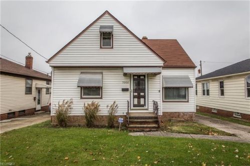 7002 Memphis Ave, Cleveland OH  44109-3273 exterior
