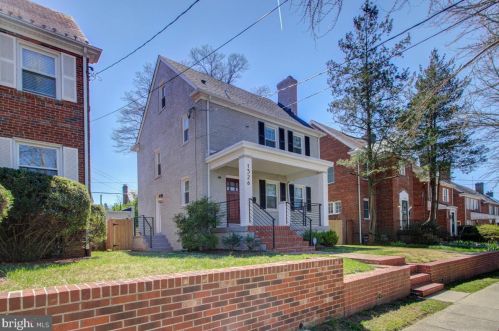 1326 Tewkesbury Pl, Washington, DC 20012-2922