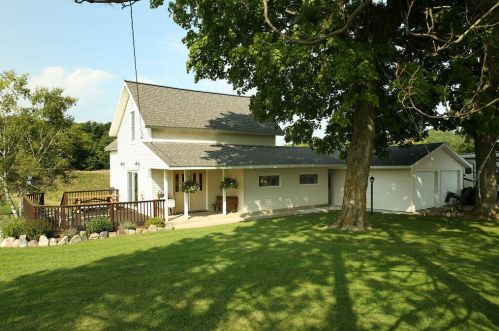 20775 180th Ave, Big Rapids, MI 49307-9367