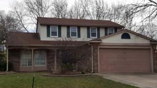 47572 Lexington Dr, Macomb Township, MI 48044-2653