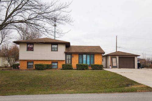 2110 Maplewood Ln, Joliet, IL 60433-9605