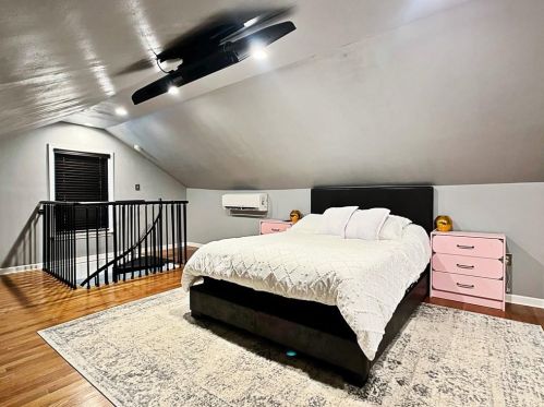 1901 Forrest Ave, Atlanta GA 30344-2768 exterior