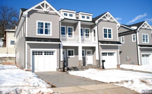 275 Oldfield Ave, Hasbrouck Heights, NJ 07604-0026