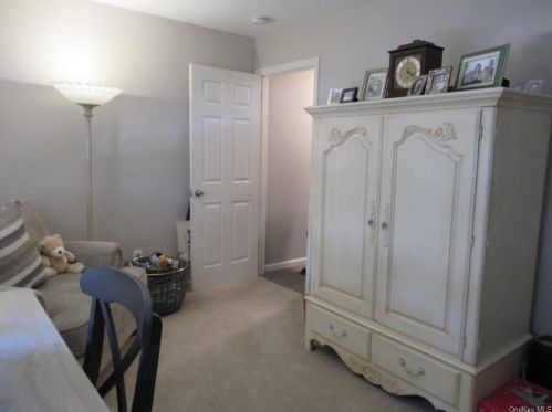 48 Brittany Dr, Middletown NY 10940-4251 exterior