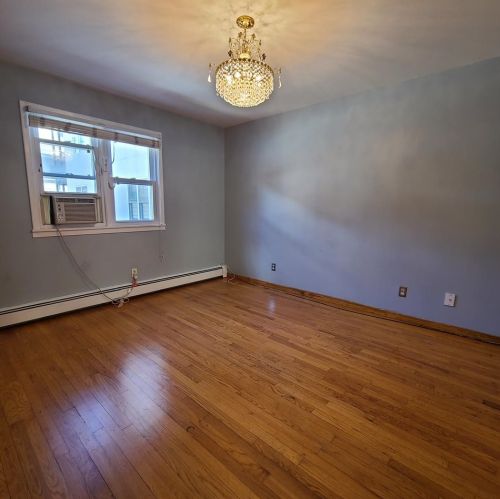 146 St, Union City NJ 07087-4747 exterior