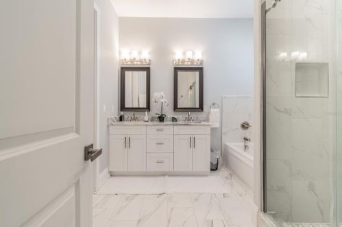 3502 Mcelroy Ave, Tampa FL 33611-3606 exterior