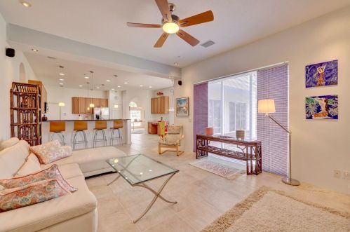 2601 Serenity Cir, Fort Pierce FL 34981-5048 exterior