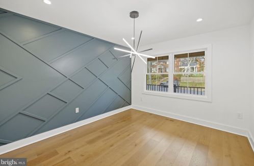 2706 Valley Dr, Alexandria VA  22302-2845 exterior