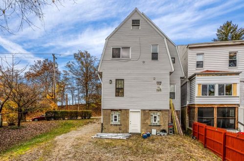 609 Marshall Ave, Pittsburgh PA 15214-3017 exterior