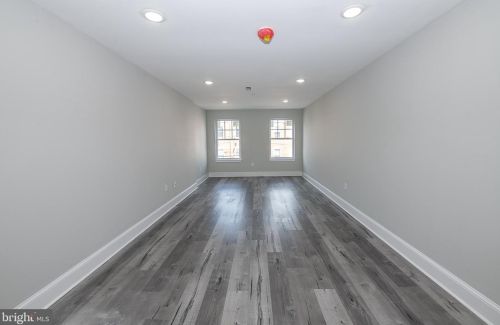 2122 2nd St, Philadelphia PA 19147-3802 exterior