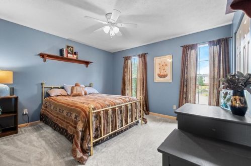 526 Leland Dr, Pittsburgh PA 15236-2758 exterior