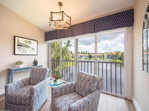 8315 Excalibur Cir, Naples, FL 34108-7724