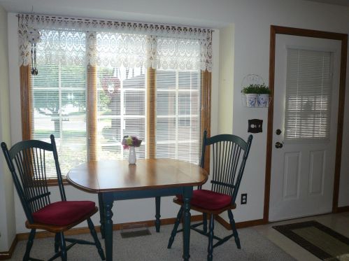 2205 Radcliff Cir, Grand Rapids MI 49546-7725 exterior