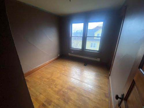 622 8 St, Duluth MN 55805-1458 exterior