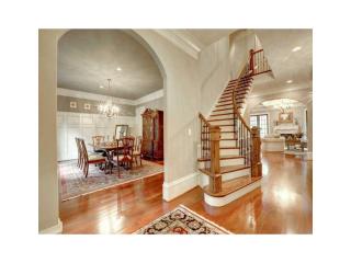 4141 Harris Trl, Atlanta GA  30327-3815 exterior