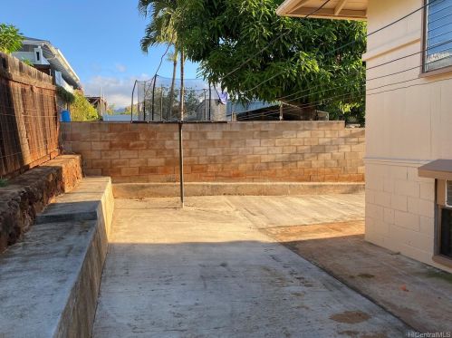 728 21 Ave, Honolulu HI 96816-4516 exterior