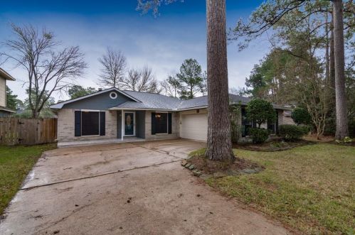 5118 Village Springs Dr, Humble, TX 77339-1211