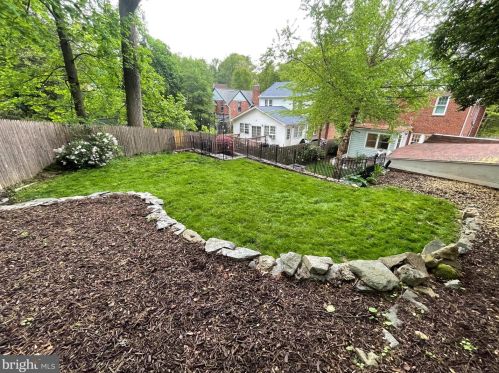 7426 Piney Branch Rd, Silver Spring MD 20901-4352 exterior