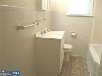 11 Schubert Ave, Runnemede NJ 08078-1844 exterior