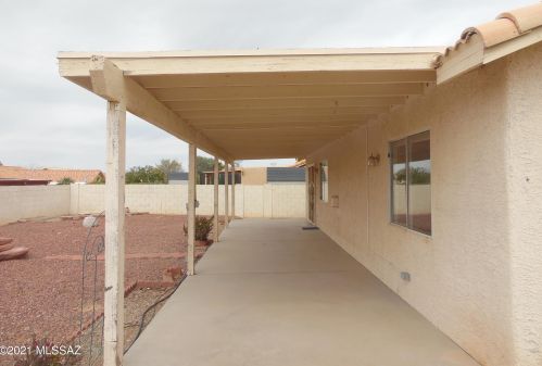 9692 Paseo Del Tornasol, Tucson AZ 85747-5033 exterior