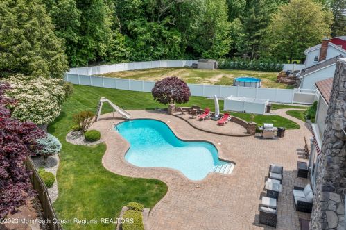 3 Georgian Bay Dr, Morganville NJ 07751-1352 exterior