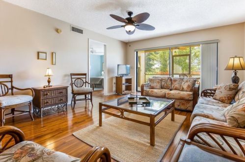 5725 Gage Ln, Naples FL 34113-3501 exterior