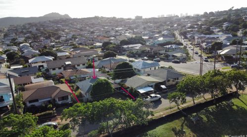 3877 Claudine St, Honolulu HI 96816-4333 exterior