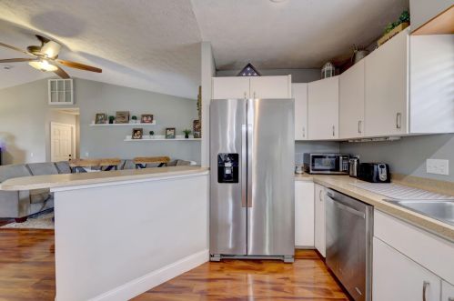 2661 Monterrey Ln, Fort Pierce FL 34953-2085 exterior