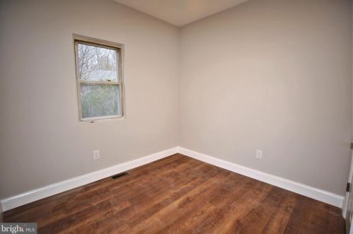 424 Pitman Ave, Trenton NJ  08610-3806 exterior