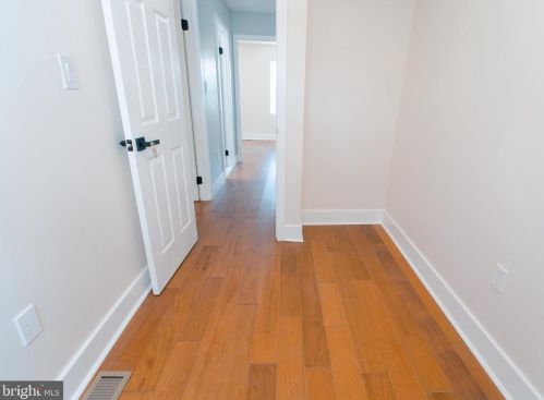 2744 Marshall St, Philadelphia PA 19133-0023 exterior