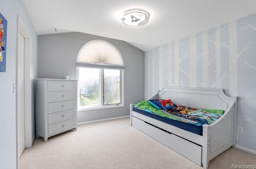 52129 Monaco Dr, Macomb Township MI  48042-6023 exterior