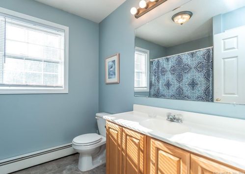 801 Upper Maple St, Killingly CT 06241-2224 exterior